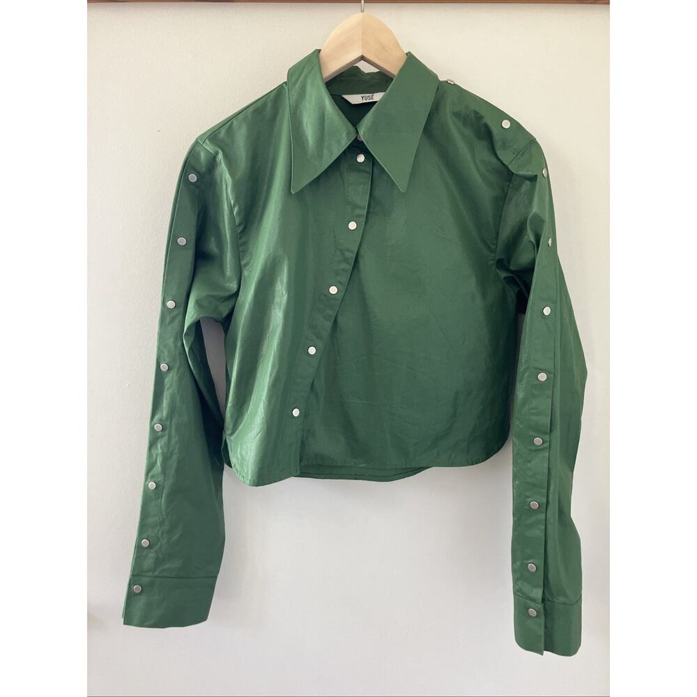 Yuse Asymmetrical Top